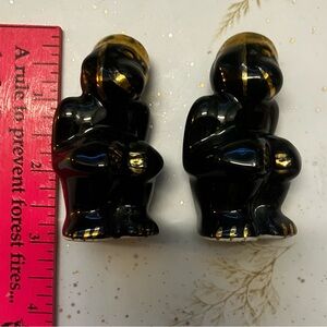Vintage salt and pepper shakers